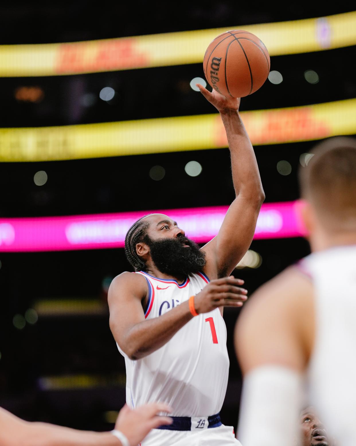 娱乐综合入口-NBA常规赛今夜再迎强敌，洛杉矶快船远射贴柱，主帅态度：底气十足，训练强度明显提升的简单介绍